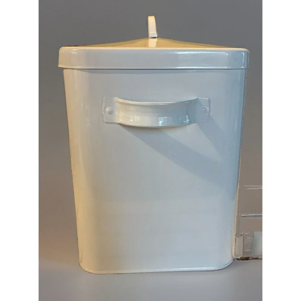 Metal Bread Bin with Lid Handle, Farmhouse Style 15x10